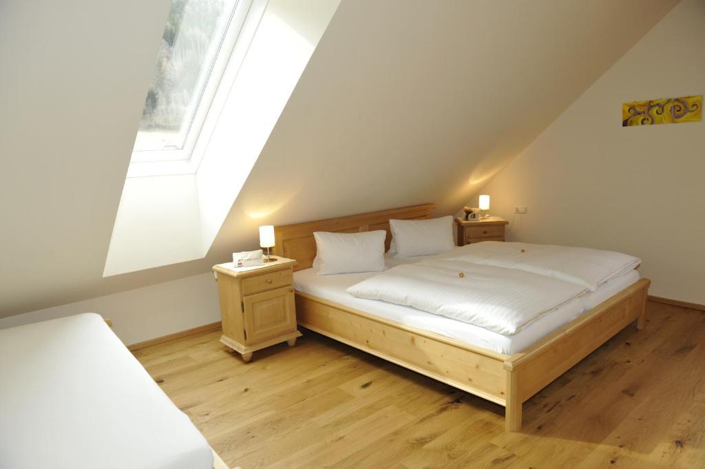 Vila Gut Neusess Mauterndorf  Pokoj fotografie